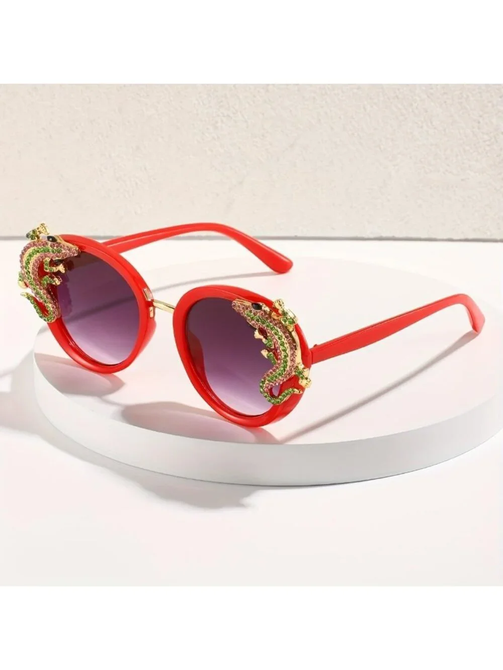 Women's Sparkling Animal Oval Frame Fashion Sunglasses Elegant Everyday Wear Red
